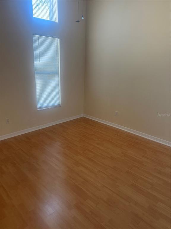 Building Photo - 8741 Village Green Blvd