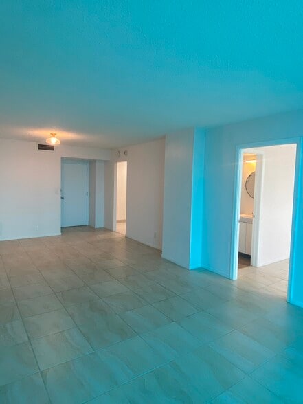 View to front including kitchen and bedroom entrances - 101 Briny Ave