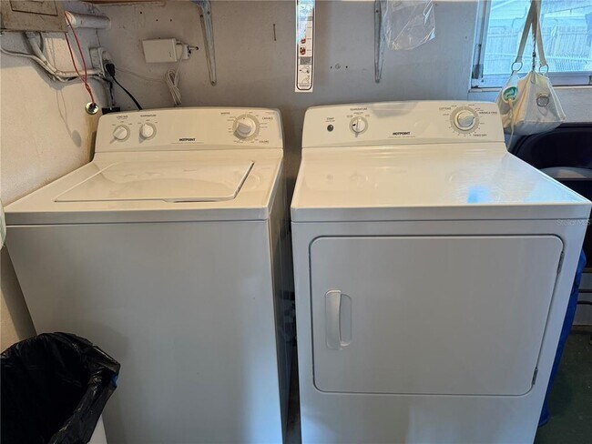 Building Photo - 5854 9th St