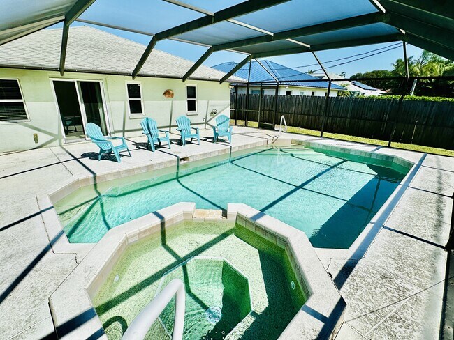 Building Photo - 840 104th Ave N