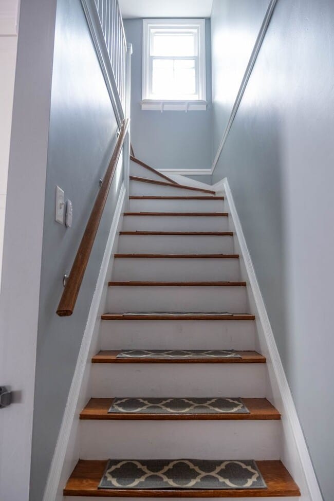 Building Photo - Beautiful Four Bedroom Home
