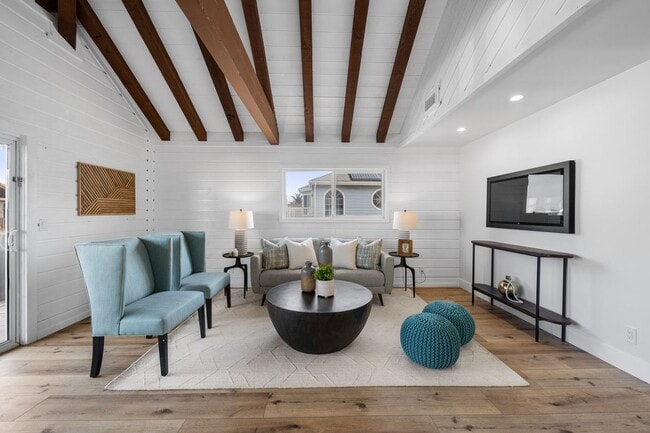 Building Photo - 212 Orange St