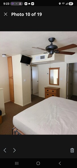 Building Photo - 886 W Galveston St