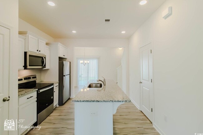 Building Photo - 143 Crescent Wy