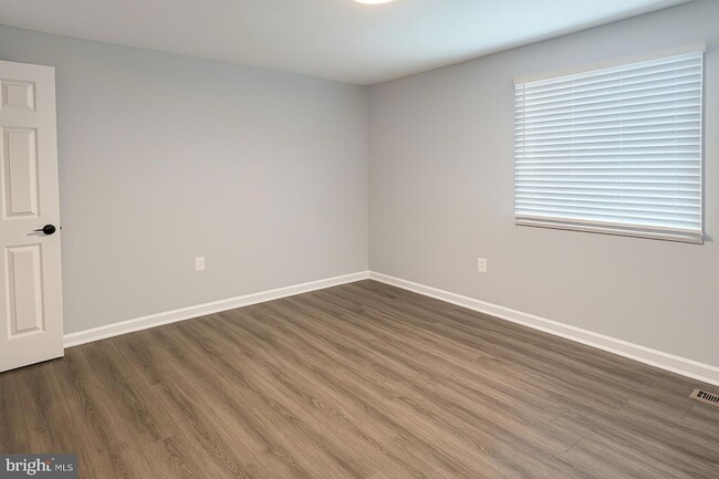 Building Photo - 13639 Clarendon Springs Ct