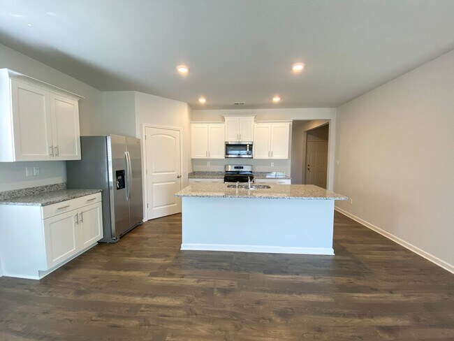 Building Photo - 4 bed 2 bath home built in 2023 in Somerville