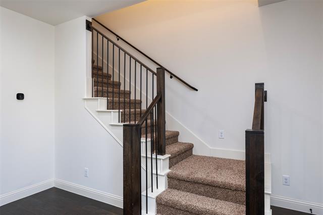 Building Photo - 6289 Davison Wy