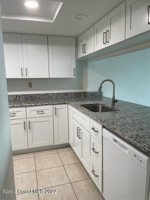 Building Photo - 3220 River Villa Way