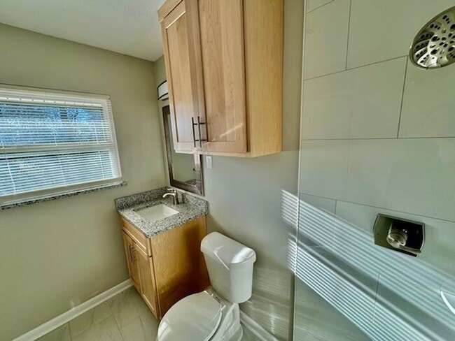 Building Photo - Great rental in South Huntsville near Redstone Arsenal Gate 1