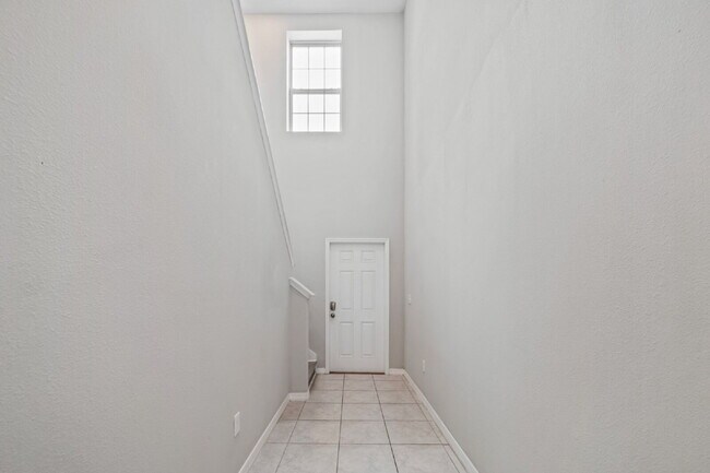 Building Photo - 7205 Ronnie Gardens Ct