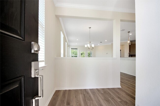 Building Photo - 101 Unforgiven Ln