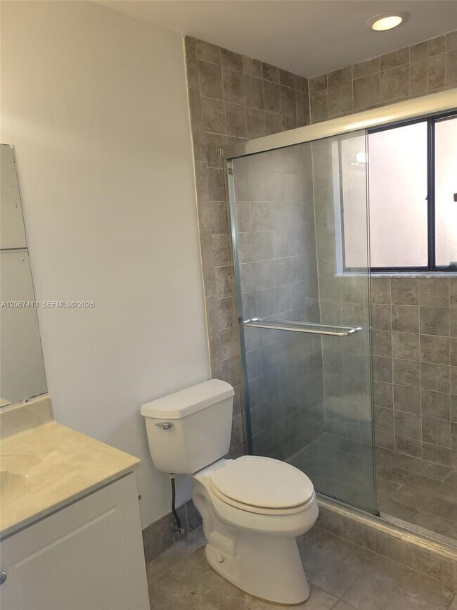 Building Photo - 8075 NW 71st Ct