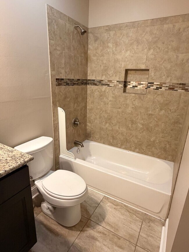 Building Photo - 5748-5748 Cameron Blvd