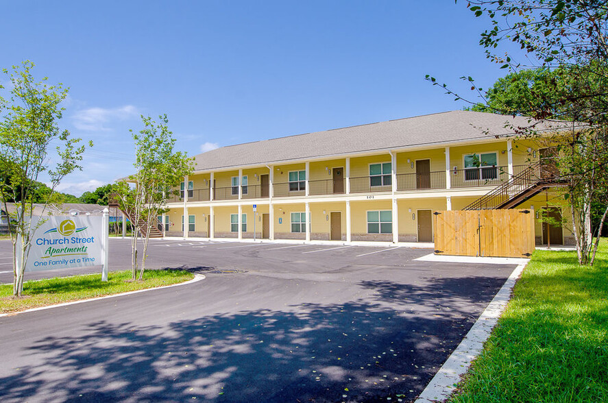 Building Photo - Church Street Apartments