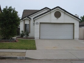 Building Photo - 2616 Cimmaron Ave