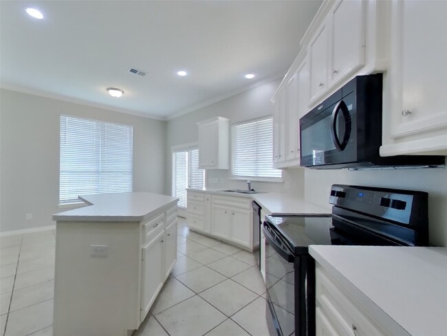 Building Photo - 138 Snug Harbor Dr