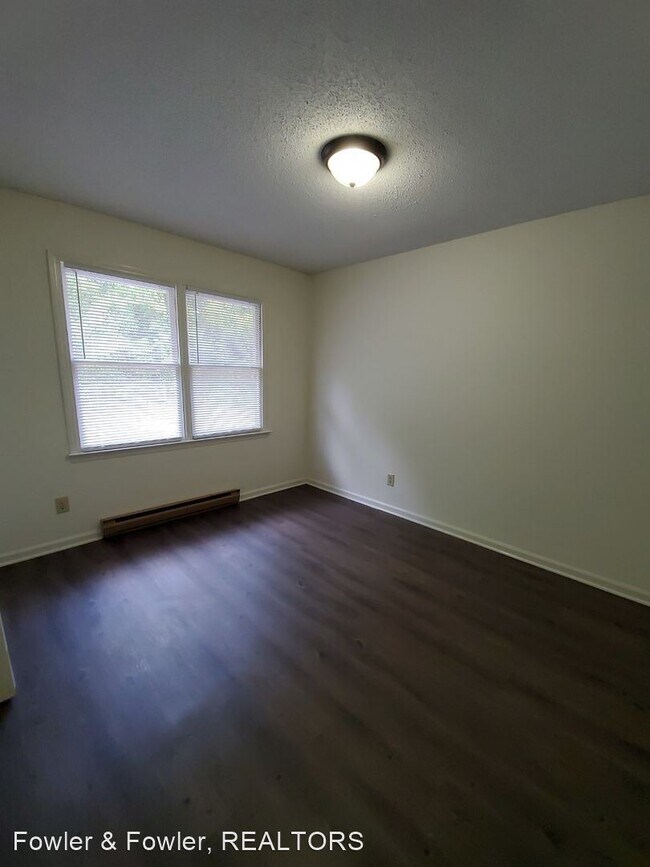 Building Photo - 1613 Long St