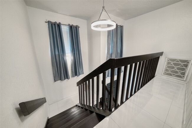 Building Photo - 10127 Fernstone Ln