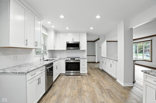 Building Photo - 781 Dayton Dr