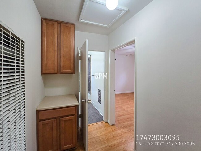 Building Photo - Cozy 1BR in the Westlake Area