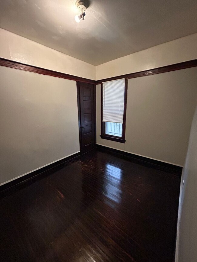 Building Photo - 2621N15thK