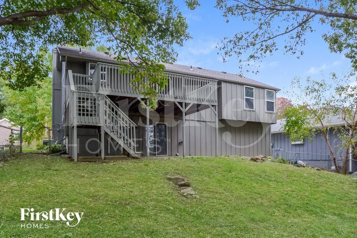 Building Photo - 8104 N Everton Ave