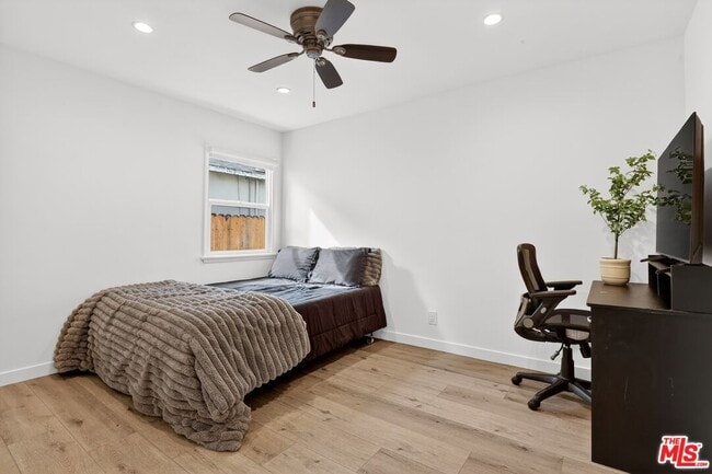 Building Photo - 6565 Randi Ave