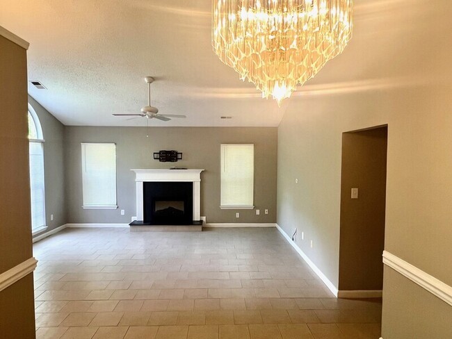 Building Photo - 8410 Cullingford Ln