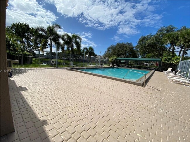Building Photo - 12370 SW 52nd Pl