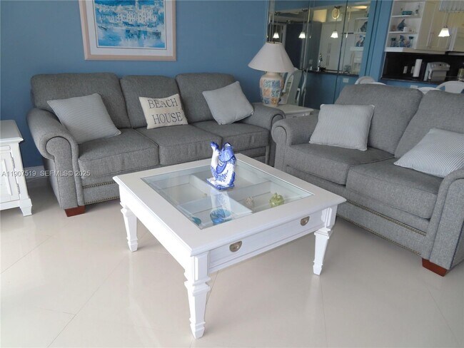 Building Photo - 5701 Collins Ave