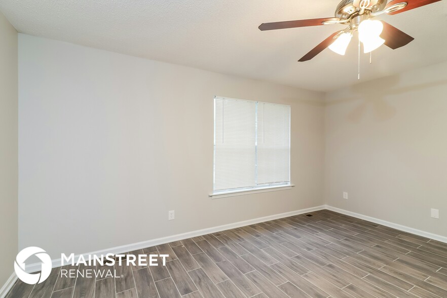 Building Photo - 306 Adelene Way