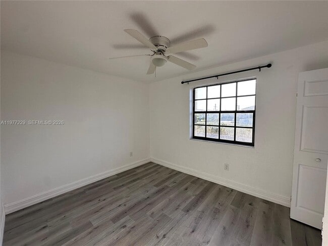 Building Photo - 1533 S Liberty Ave