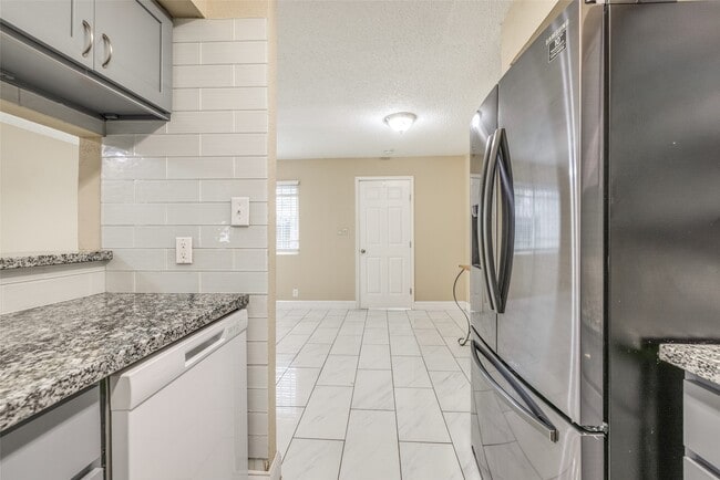 Building Photo - 11002 Hammerly Blvd