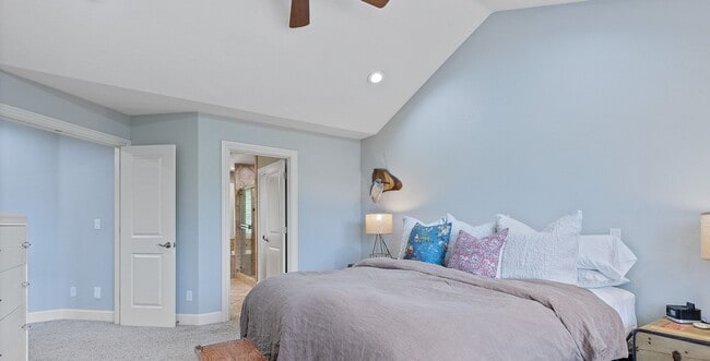 Building Photo - Desirable Oregon City / Luxury Home, High End Amenities, Central Air, Central Vac, Tank-less Hot ...