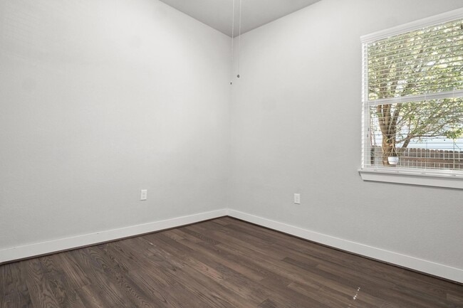 Building Photo - 12203 Cottage Promenade Ct