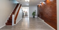 Building Photo - Newly rehabbed 3 bedroom