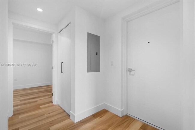 Building Photo - 650 SW 1st St