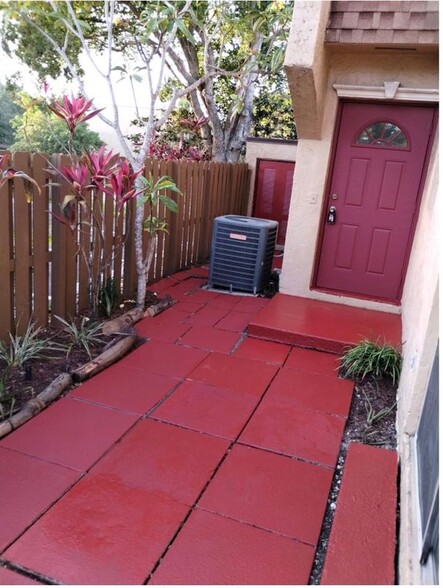 Primary Photo - 3551 NW 95th Terrace