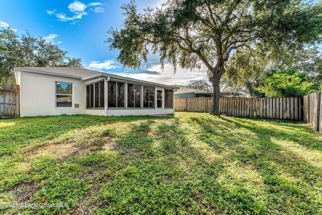 Building Photo - 1560 Vista Lake Cir