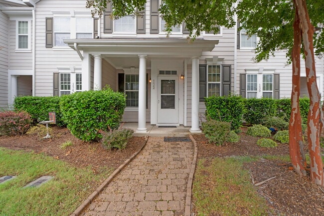 Primary Photo - 132 Point Comfort Ln