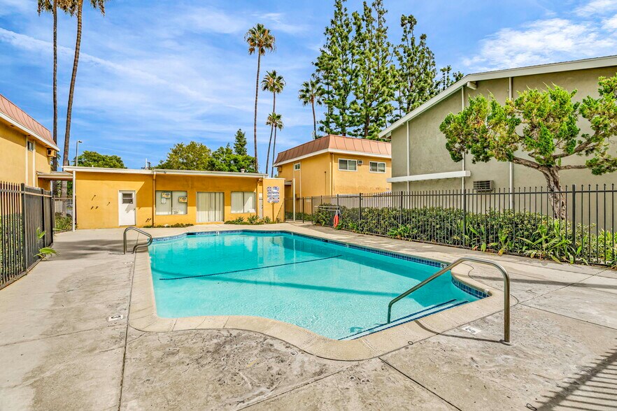 Building Photo - 10023 Sepulveda Blvd