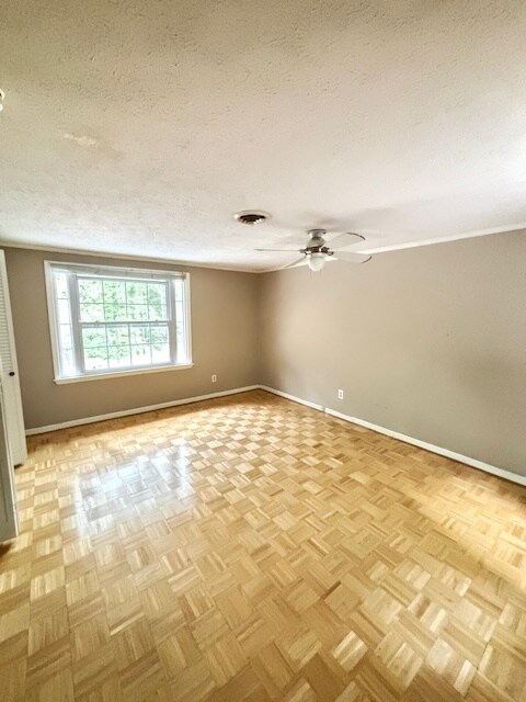 Building Photo - 105 Campbell Dr