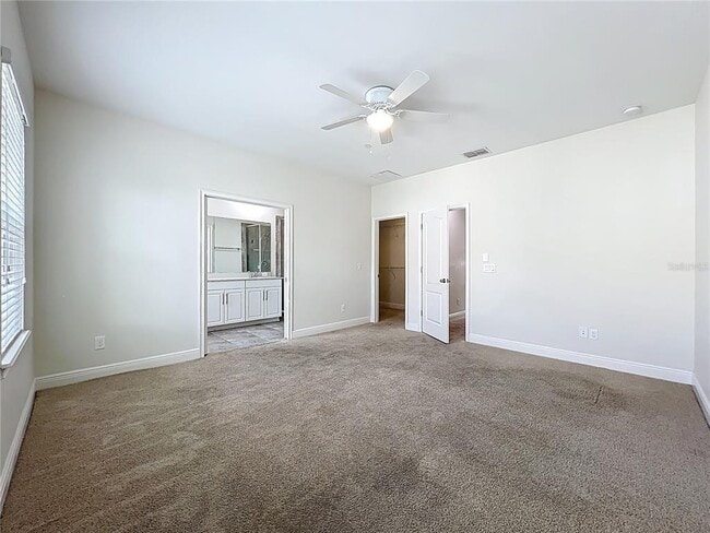 Building Photo - 561 Scotia Pl