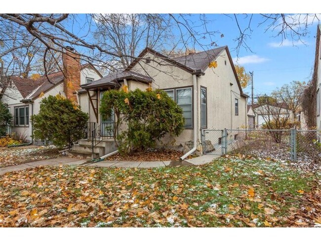 Building Photo - 5449 42nd Ave S