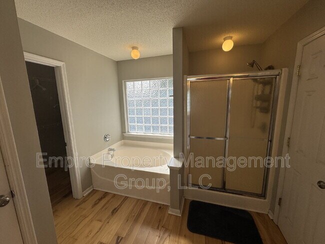 Building Photo - 66 Sand Oak Ct
