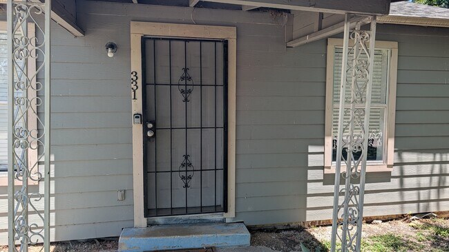 Building Photo - 331 Gardina St