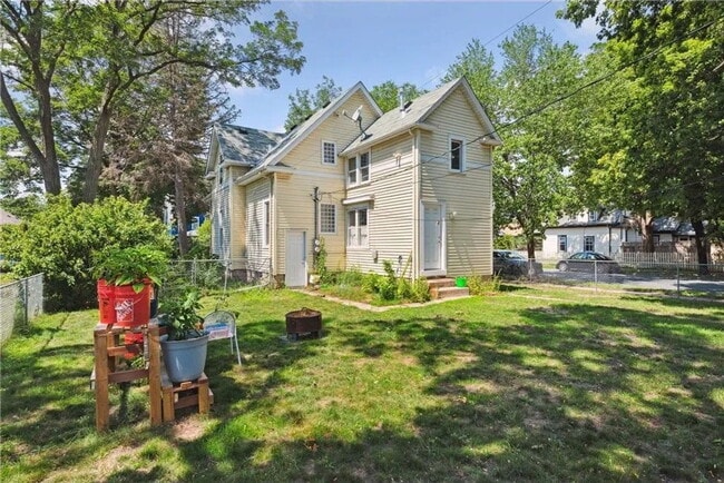 Building Photo - 4101 38th Ave S