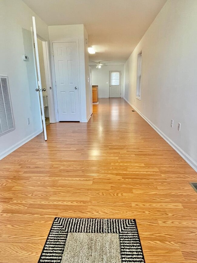 Building Photo - 5164 Main St