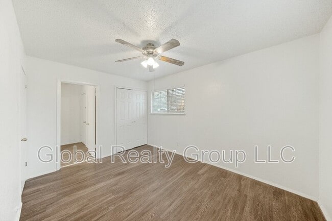 Building Photo - 505 Oasis St