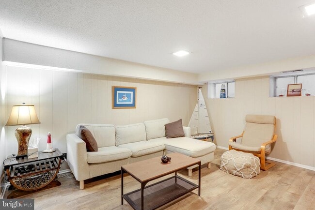 Building Photo - 2803 S Columbus St